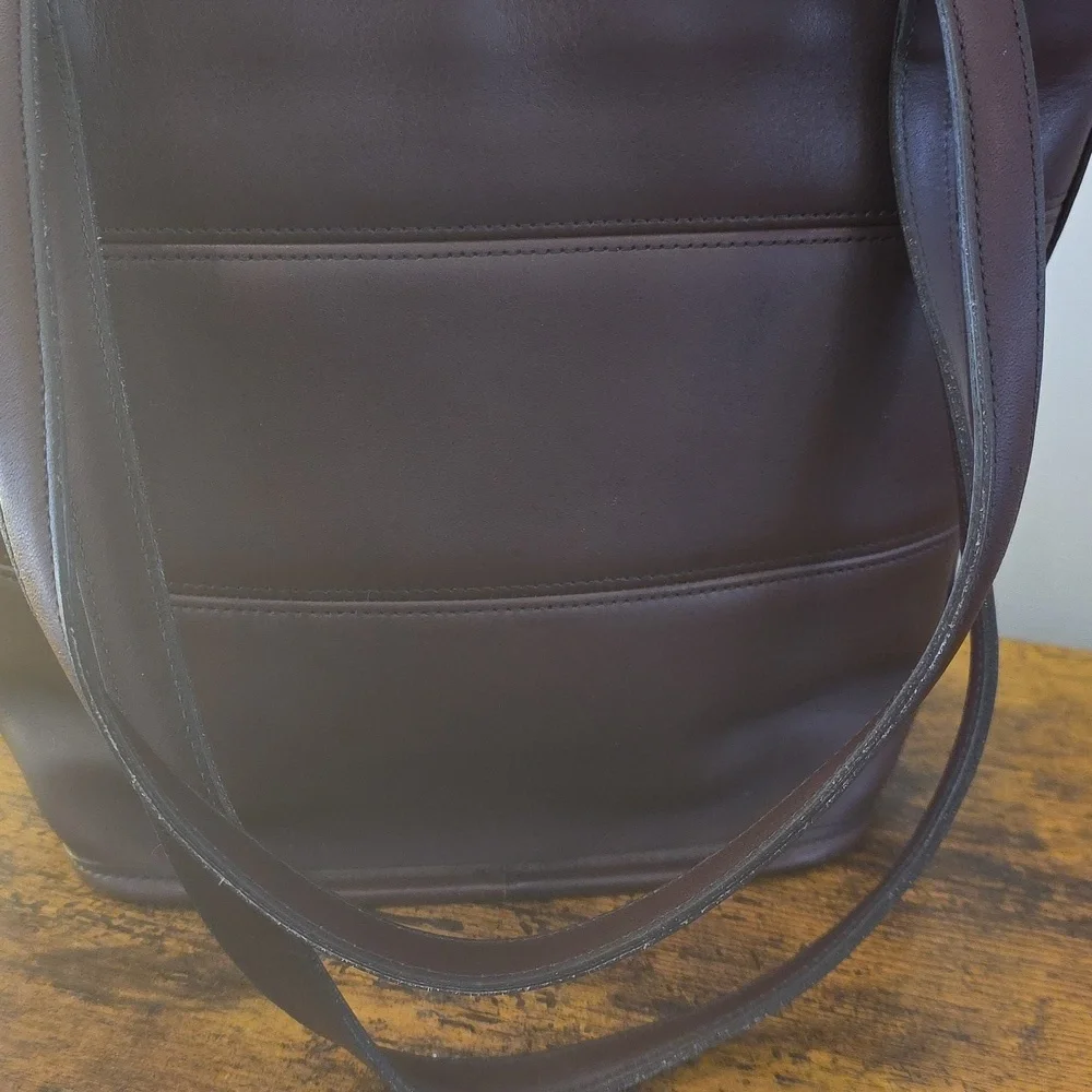 Coach Vintage Tribeca Mahogany Perfect Vintage Condition NO HANGTAG